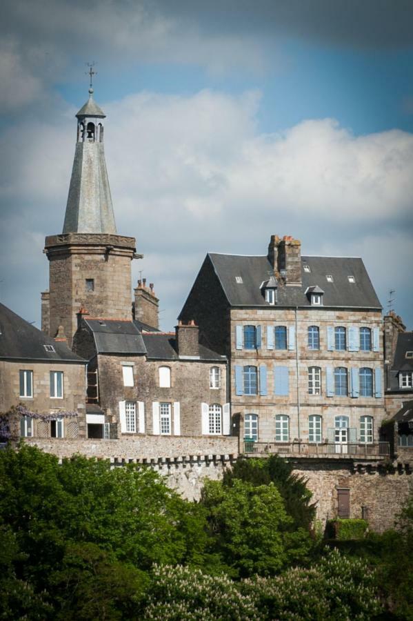 Hotel Particulier Le Mercier De Montigny -Une Nuit Sur Les Remparts- Fougères 部屋 写真
